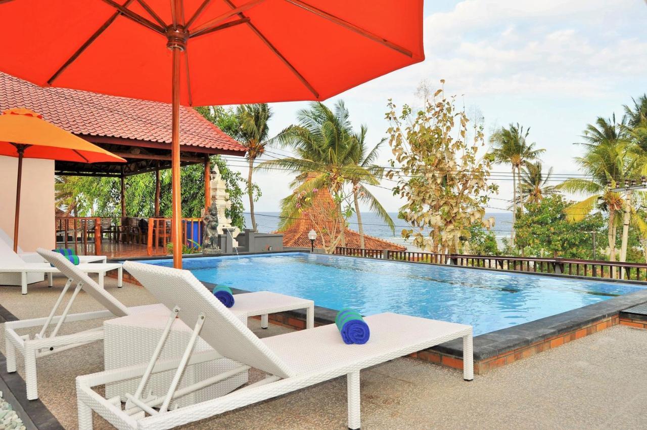 Surya Chandra Beach Bungalow Batununggul Extérieur photo