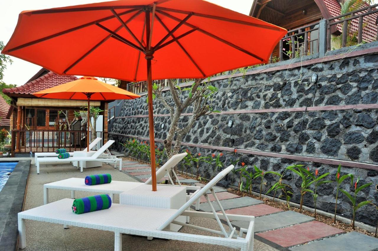 Surya Chandra Beach Bungalow Batununggul Extérieur photo