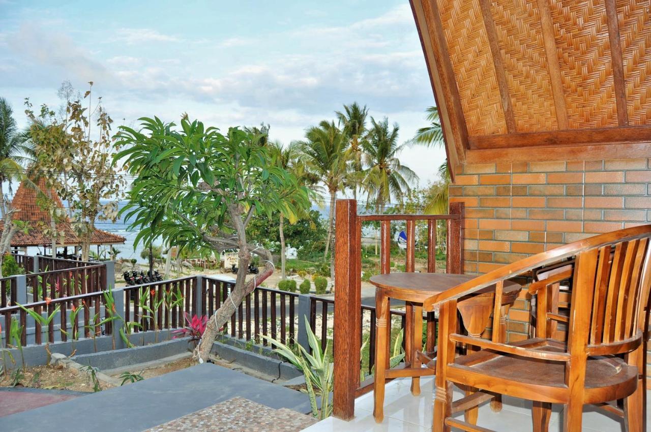 Surya Chandra Beach Bungalow Batununggul Extérieur photo