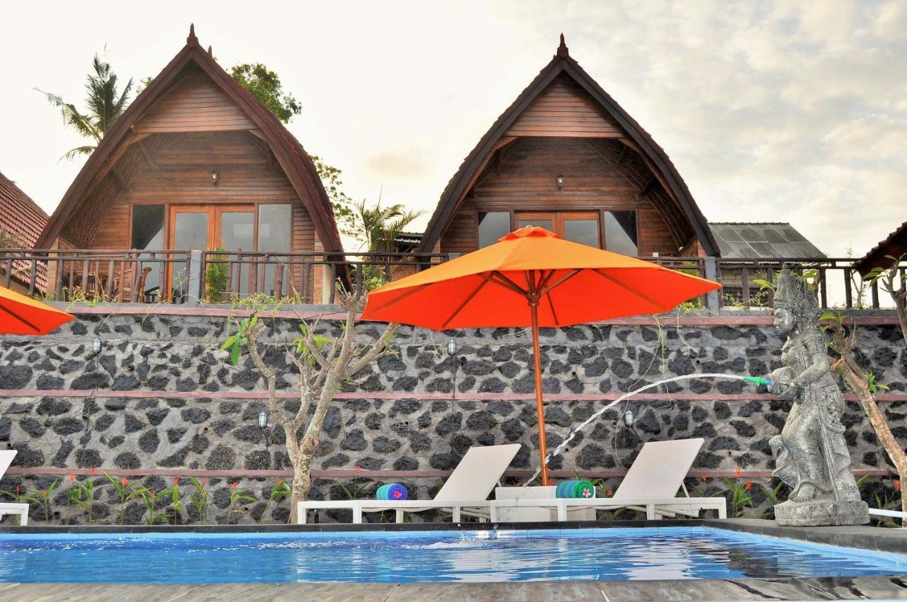 Surya Chandra Beach Bungalow Batununggul Extérieur photo