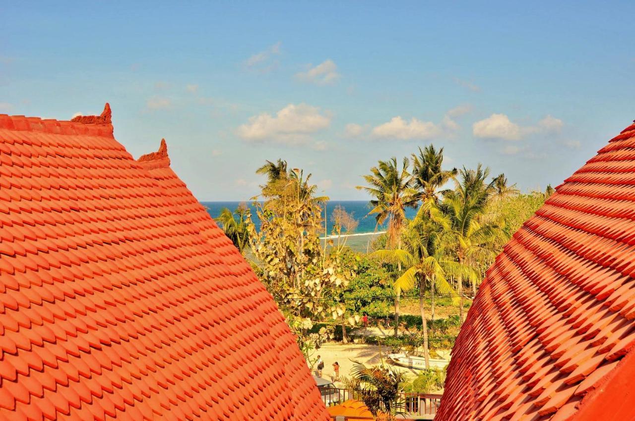 Surya Chandra Beach Bungalow Batununggul Extérieur photo