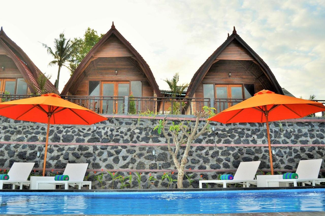 Surya Chandra Beach Bungalow Batununggul Extérieur photo