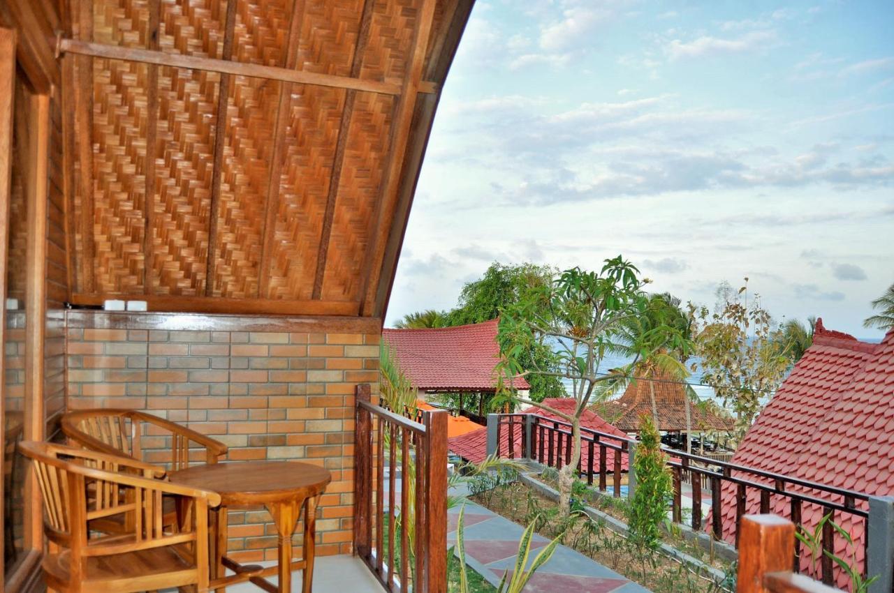Surya Chandra Beach Bungalow Batununggul Extérieur photo
