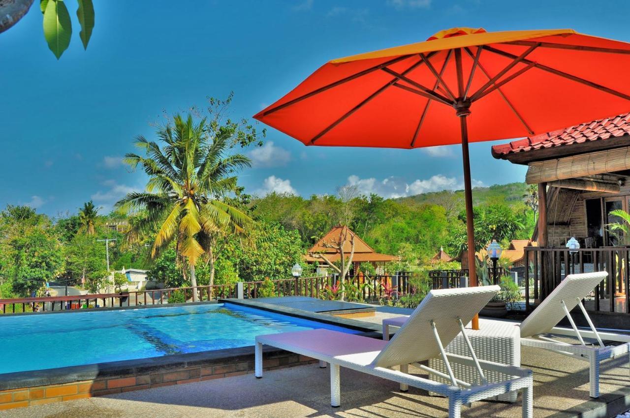 Surya Chandra Beach Bungalow Batununggul Extérieur photo