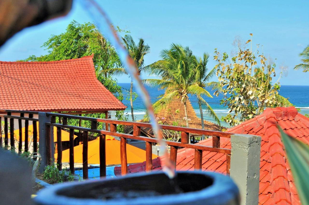 Surya Chandra Beach Bungalow Batununggul Extérieur photo
