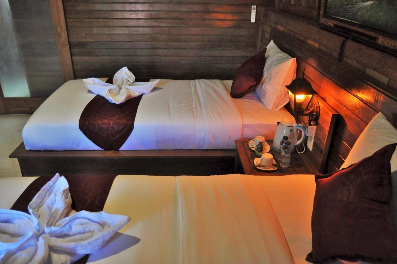 Surya Chandra Beach Bungalow Batununggul Extérieur photo