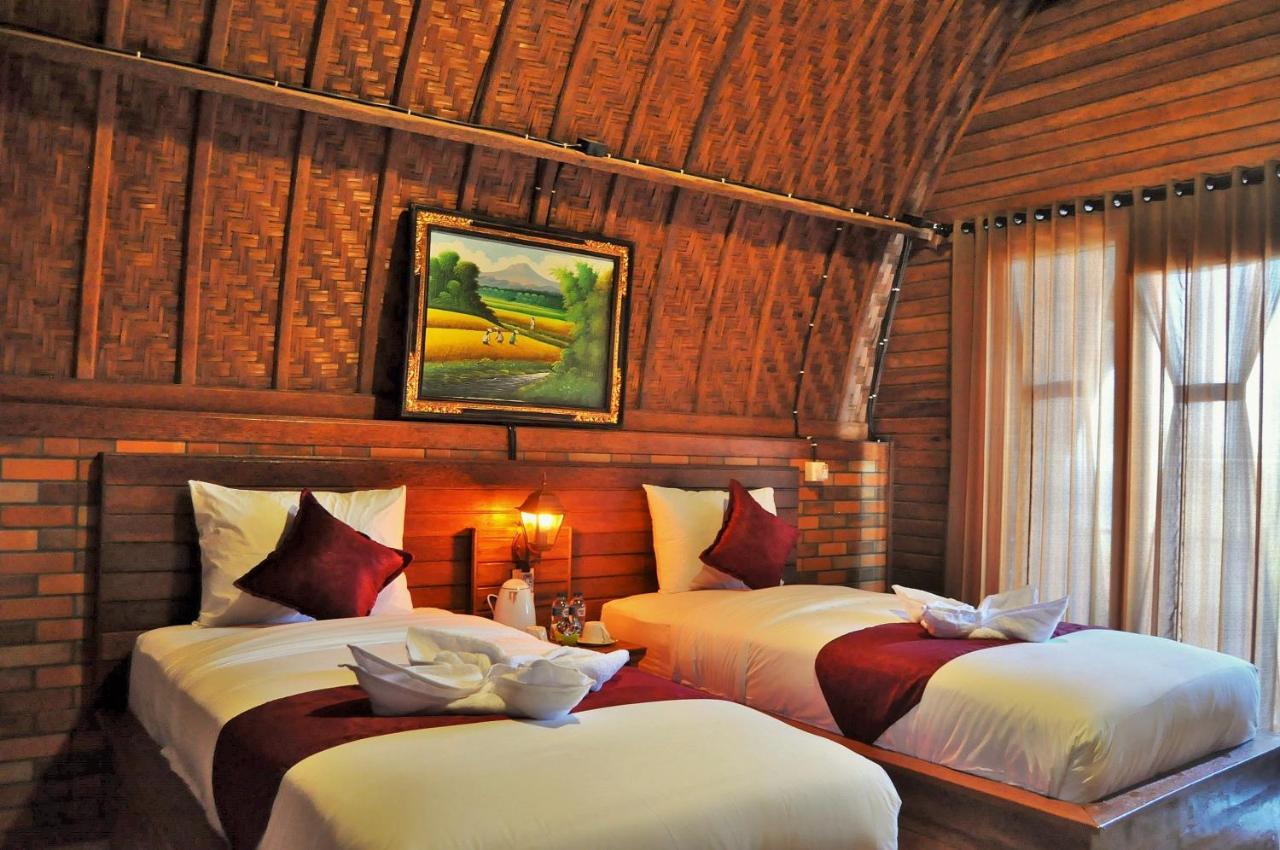 Surya Chandra Beach Bungalow Batununggul Extérieur photo