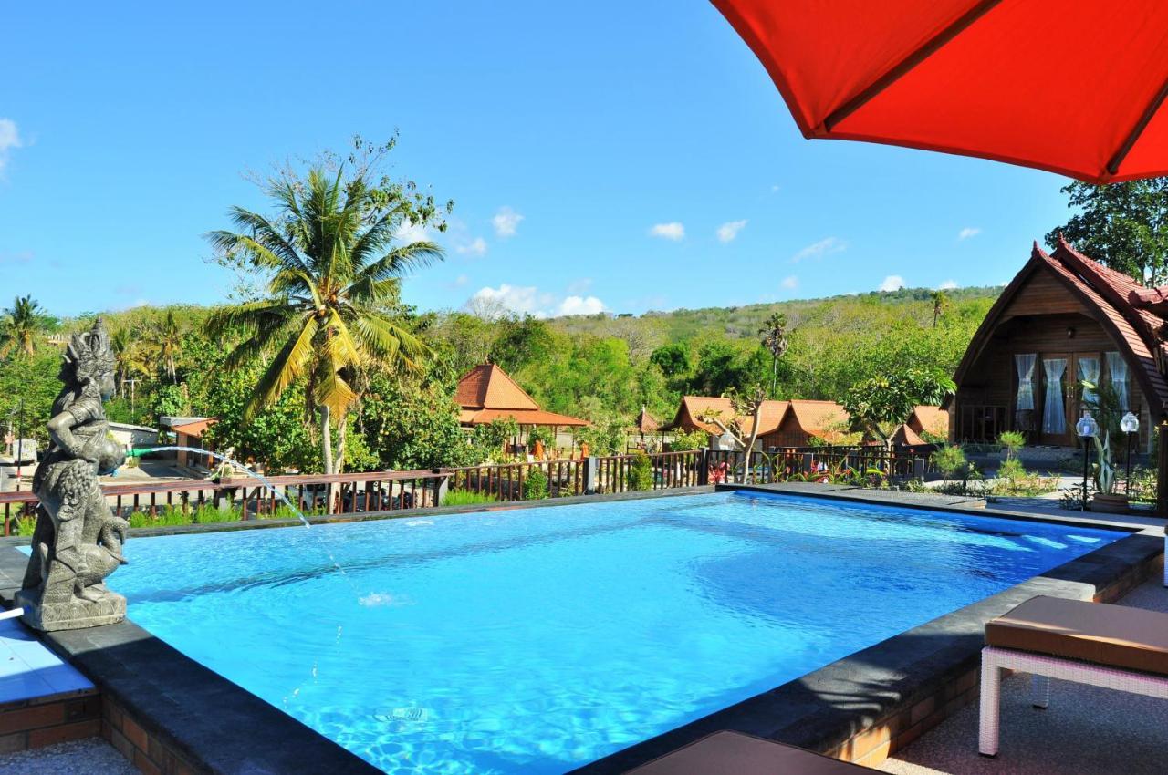 Surya Chandra Beach Bungalow Batununggul Extérieur photo